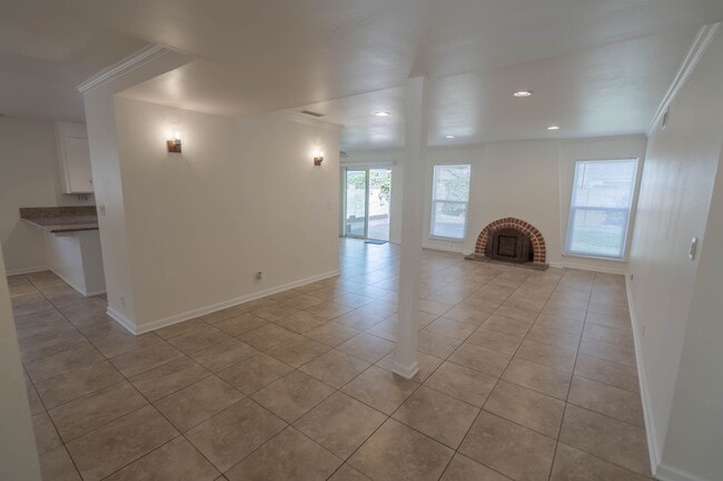 Building Photo - COMING SOON! Single Story 3 Bedroom Home f...