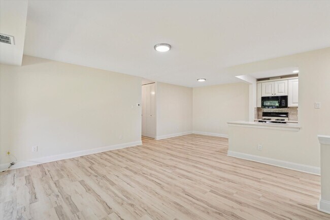 Foto del edificio - Fully Renovated 2B/2B unit in Old Forge Cr...