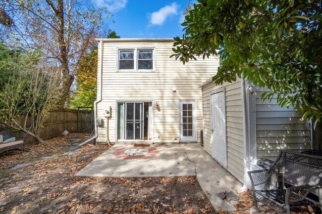 Foto del edificio - 2515 Longleaf Ct