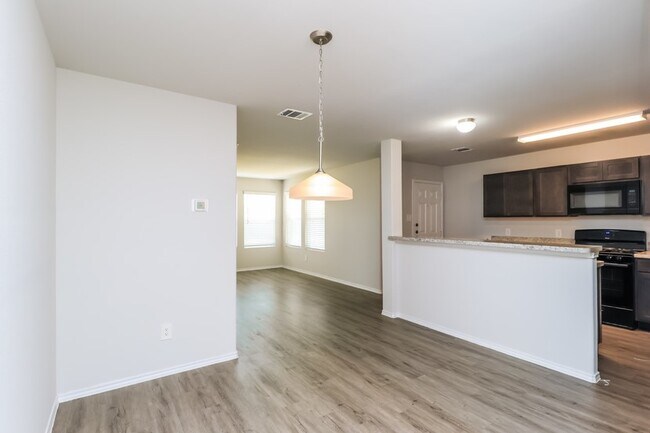 Foto del edificio - 21819 King Hts Ln