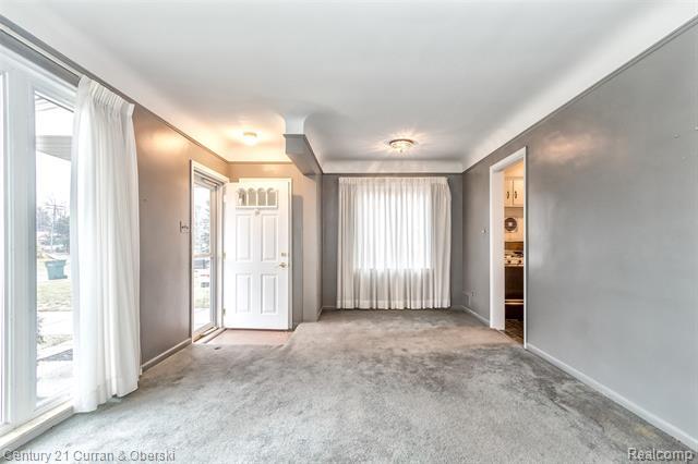 Foto del edificio - 25227 Riverdale St