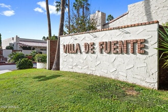 Building Photo - 7118 E Buena Terra Way