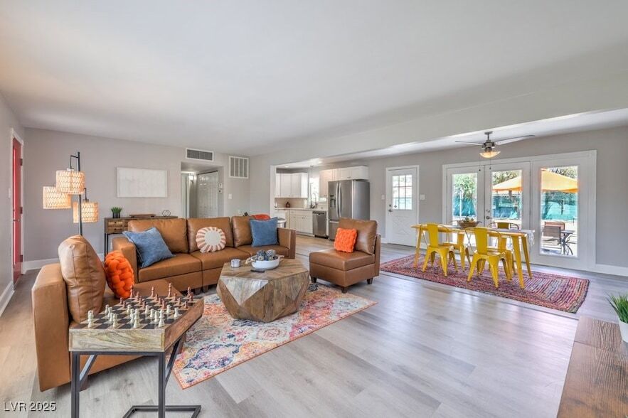 Foto principal - 2400 Sherman Pl