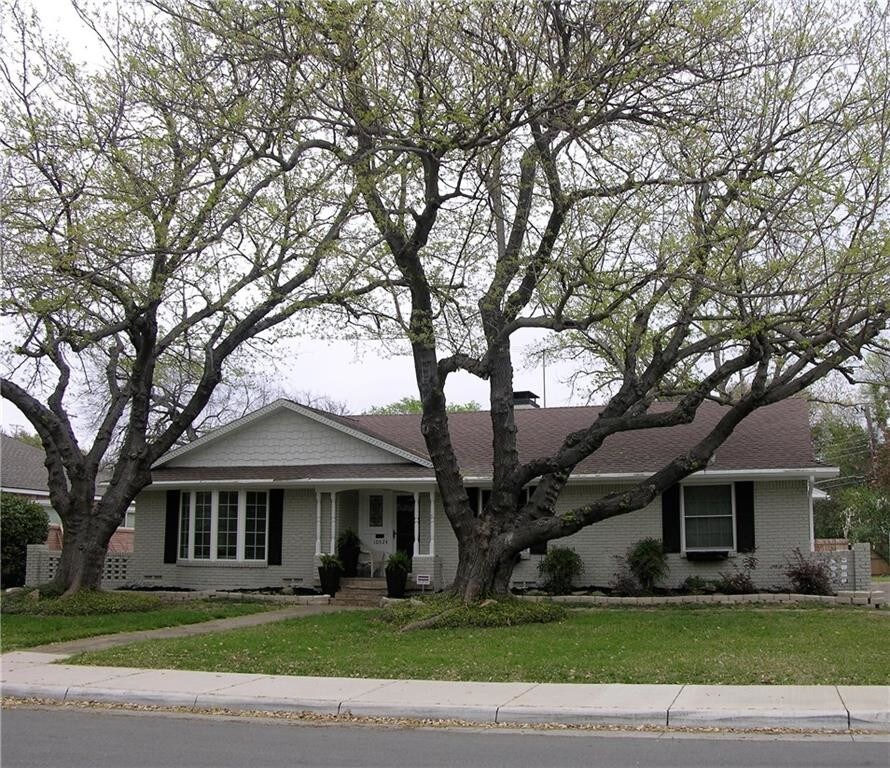 10524 Marquis Ln, Dallas, TX 75229 House Rental in Dallas, TX