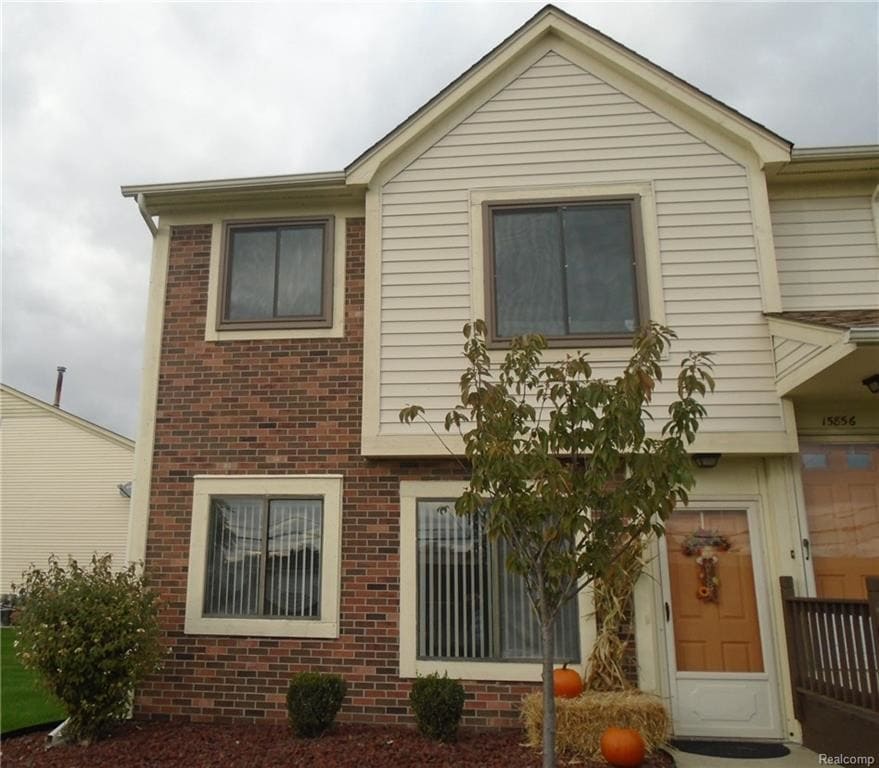 Primary Photo - 15858 Orchard Ln