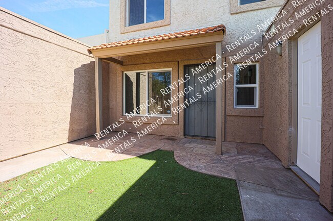 Building Photo - Nice Scottsdale Condo with Great Location!