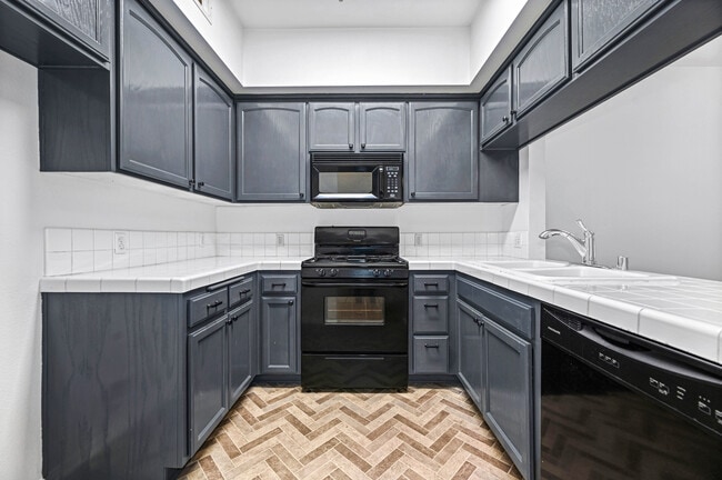 Foto del edificio - 4620 Vista Del Monte Ave