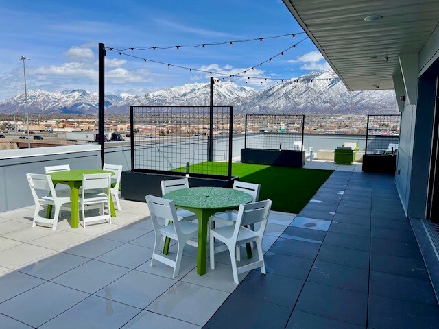 Salón deportivo en la azotea - Skyline Peaks