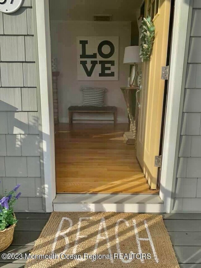 39 W Wyoming Ave, Long Beach, NJ 08008 House Rental in Long Beach, NJ