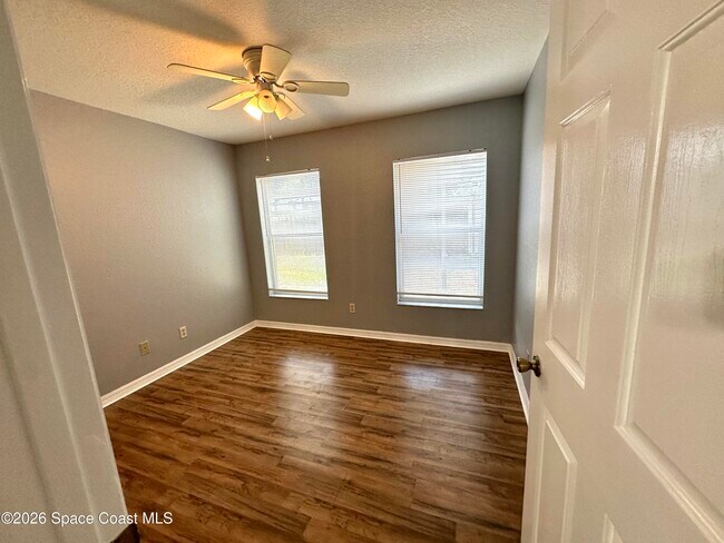 Building Photo - 4594 Helena Dr