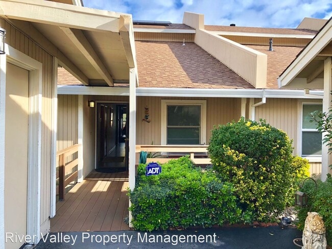 Building Photo - 3 br, 2 bath House - 3095 Cambridge Rd