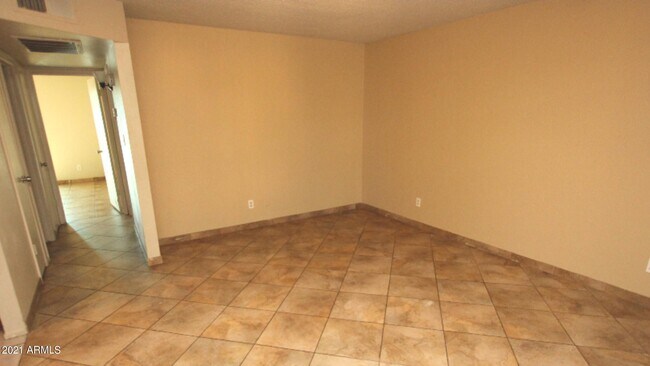 Foto del edificio - 1732 E 6th Ave