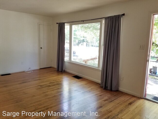 Foto del edificio - 4 br, 2 bath House - 517 S Mitchell St