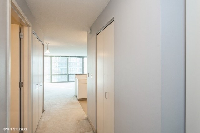 Foto del edificio - 2 E Erie St