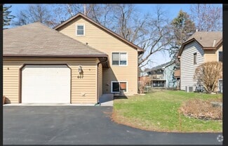 Building Photo - 607 Belland Ave