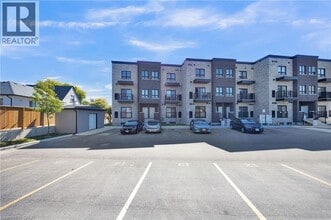 Building Photo - 600 Victoria St S