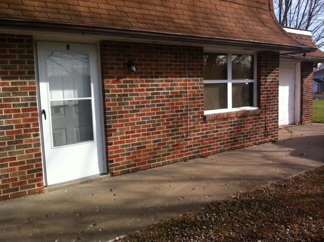 Building Photo - 4823 E Prairie Cir