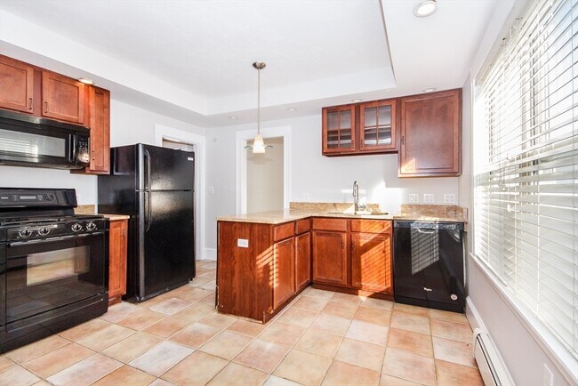 Building Photo - 28 Burgoyne St