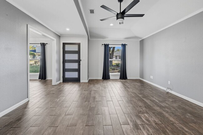 Foto del edificio - 1607 Malibu Dr