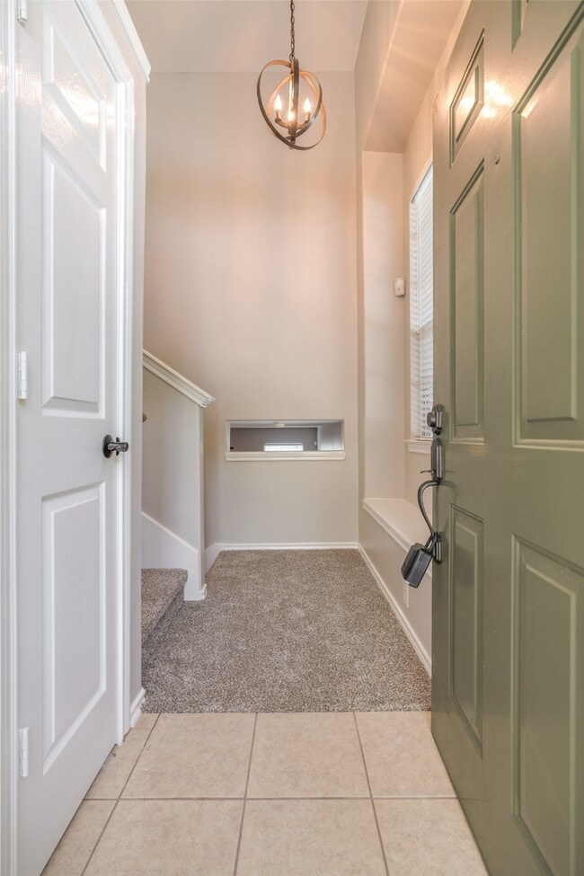 Foto del edificio - 34 Marble Rock Pl