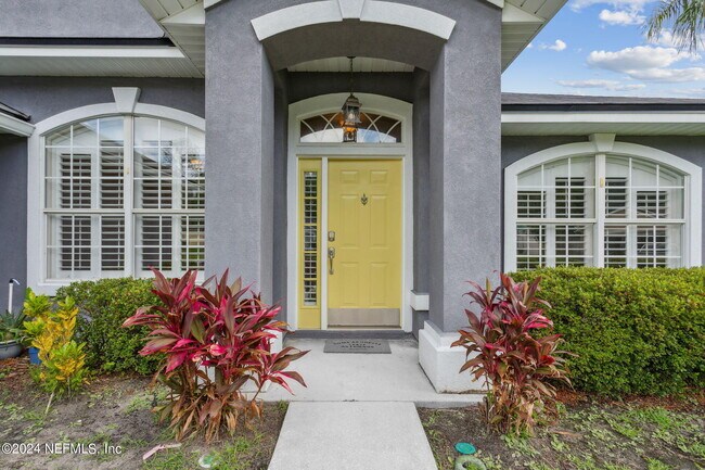 Building Photo - 13260 Bonaparte Ln