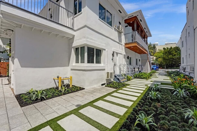 Foto del edificio - 3020 Seville St