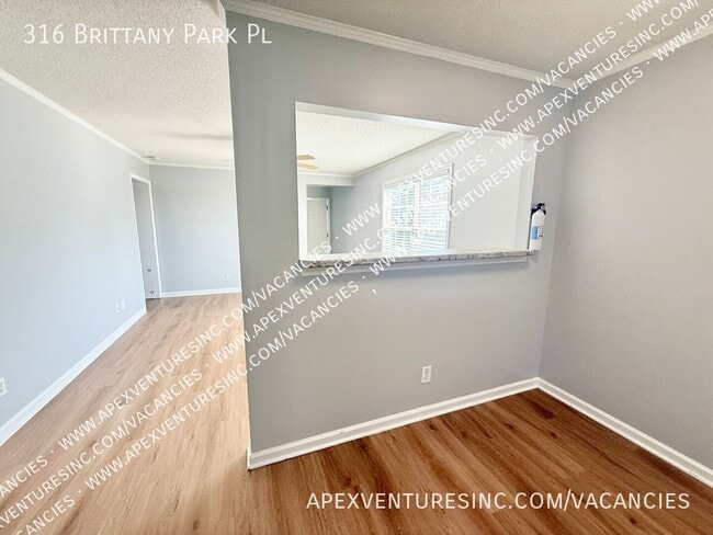 Foto del edificio - 316 Brittany Park Pl