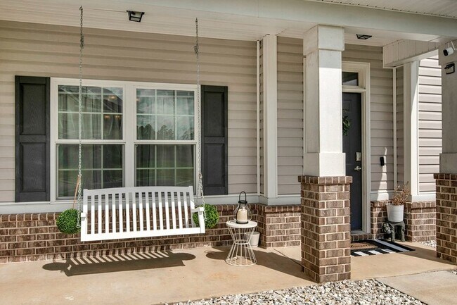 Foto del edificio - 1588 Longleaf Ct