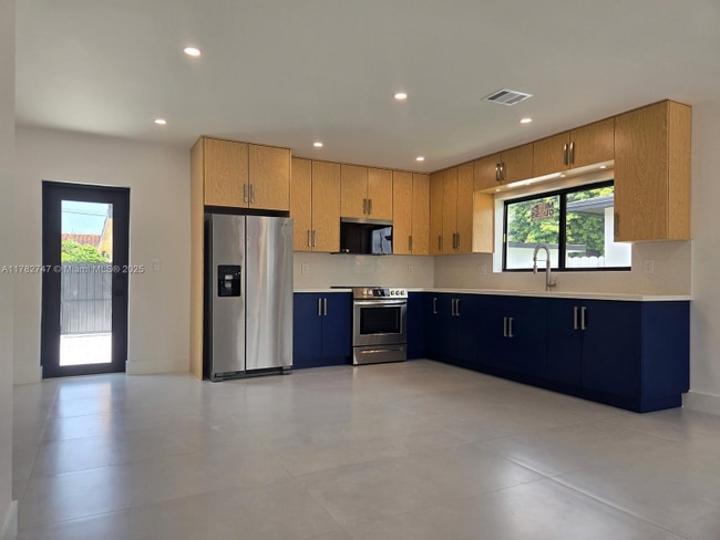 Foto del edificio - 5152 SW 6th St