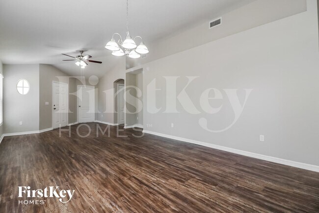 Foto del edificio - 905 Lake Shore Ranch Dr