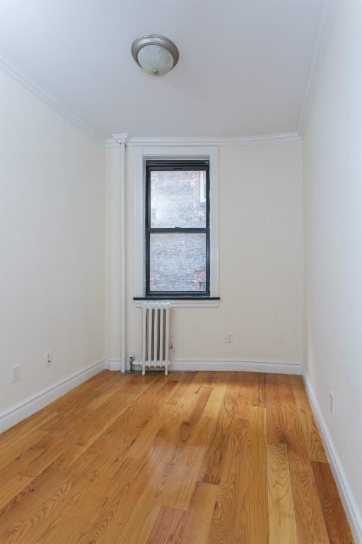 Foto del edificio - 326 E 35th St