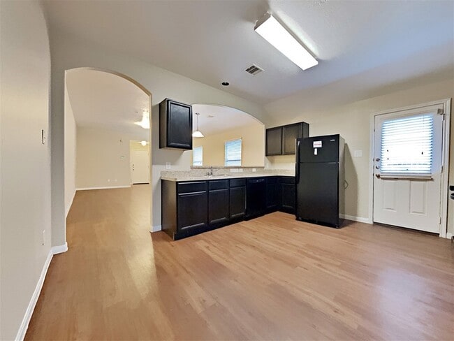 Building Photo - 21535 Micheala Way