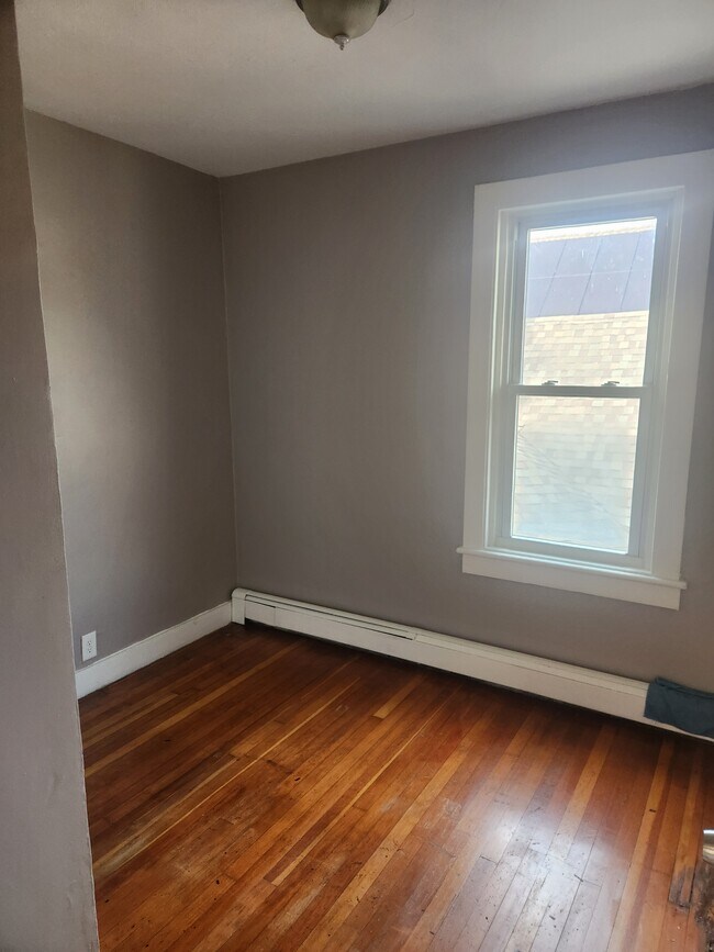 Foto del edificio - 11 Fairview Ave