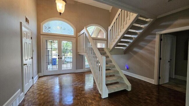 Foto del edificio - 8486 Hunters Forest Cove