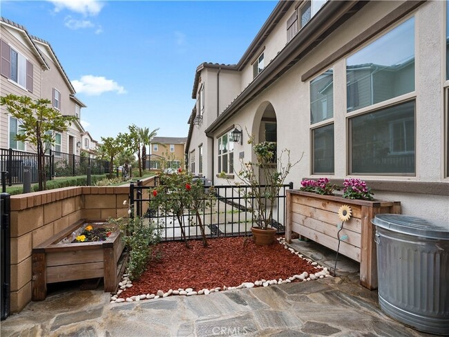 Building Photo - 5628 Kate Way