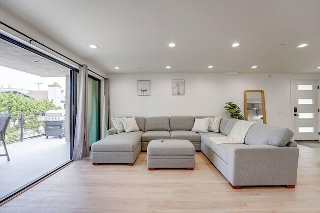 Foto del edificio - 827 Island Ct