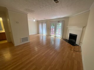 Foto del edificio - 3822 Meadow Green Ct