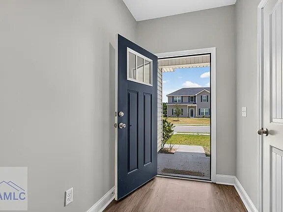 Building Photo - 589 Meloney Dr