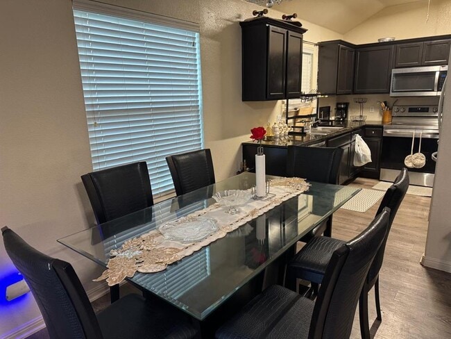 Foto del edificio - 13409 Pine Needle St