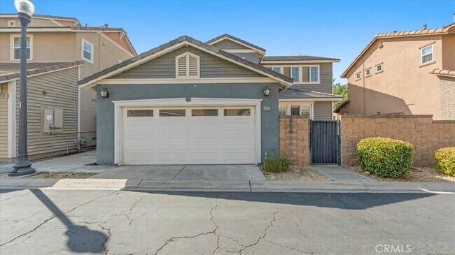 Building Photo - 15876 Parkhouse Dr