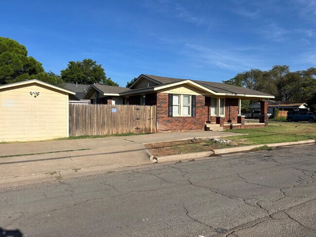 Foto del edificio - A Lubbock Gem Awaits!