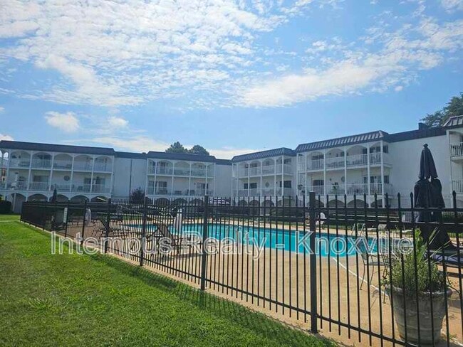 Photo - 5709 Lyons View Pike Apartment