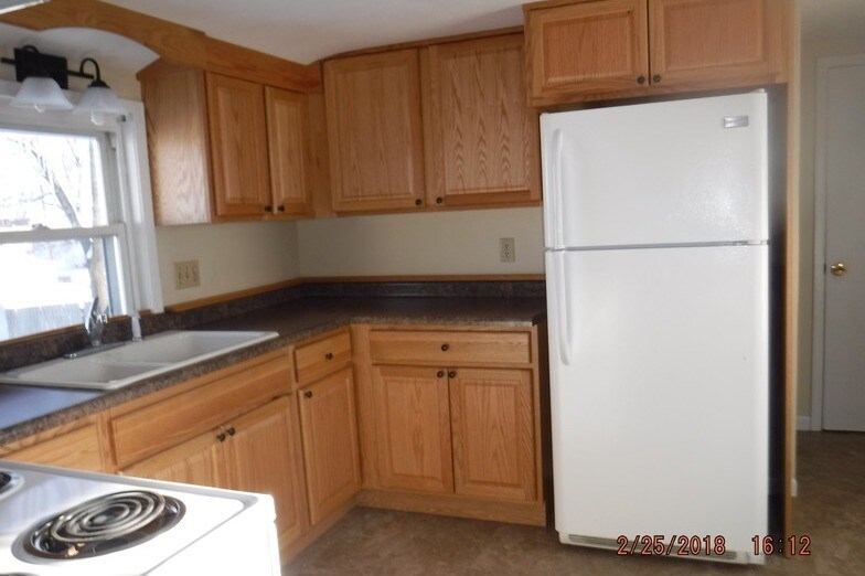 Kitchen - new appliances and cupboards - 139 W Front St