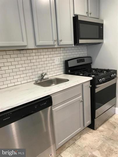 Foto del edificio - 5402 Midwood Ave