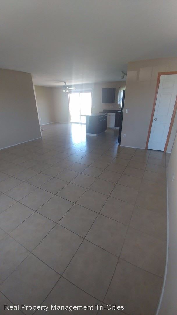 Building Photo - 4 br, 2 bath House - 6305 Thistledown dr