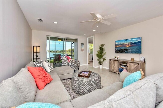 Foto del edificio - 14792 Edgewater Cir