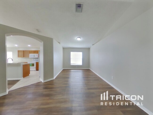 Foto del edificio - 13461 Staghorn Rd