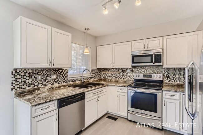 Foto del edificio - 3586 S Ouray St