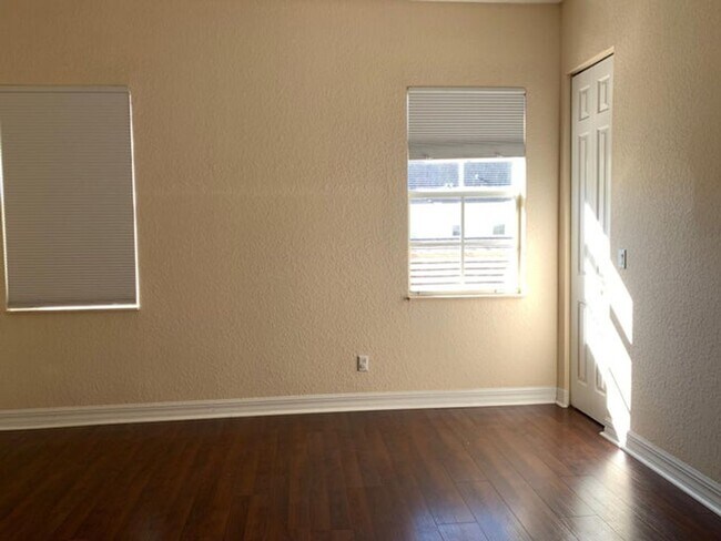 Building Photo - 147 Mulligan Pl