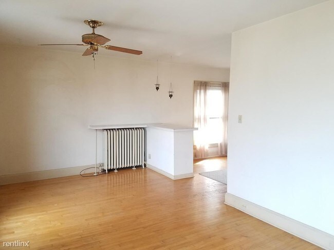 Building Photo - 2 br, 1 bath Apartment - 3483 N Pierce St